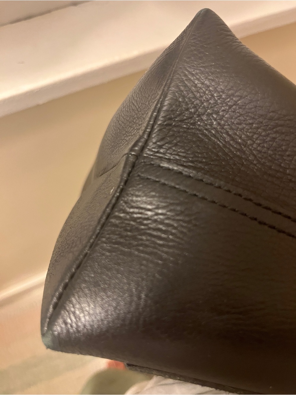Black Madewell 100% Leather Convertible Tote Bag - Picture 9 of 10